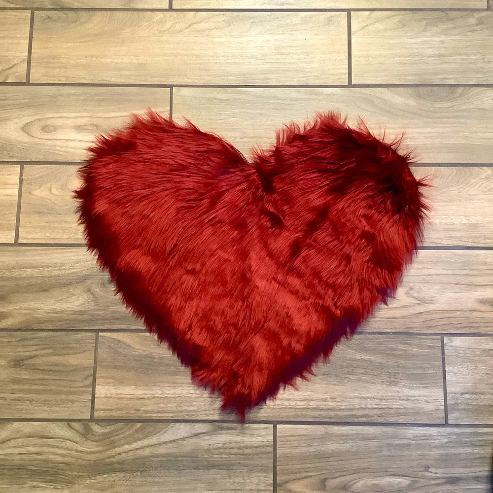 Red Faux Fur Heart Shaped Area Rug
